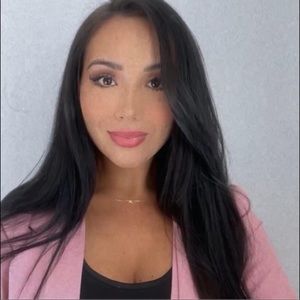 Meet your Posher, Angelina